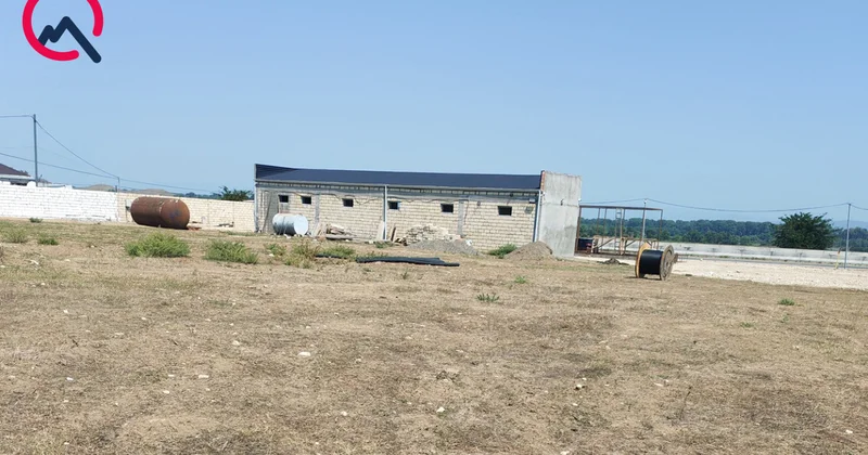 “Evlərin arasında yanacaqdoldurma məntəqəsi tikilir, həyatımız təhlükədədir” Açıqlama