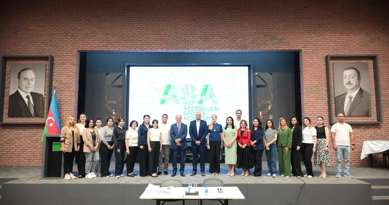 Azərbaycan İdman Akademiyasının rektoru Kembric Universitetinin məsul şəxsləri ilə görüşüb FOTO