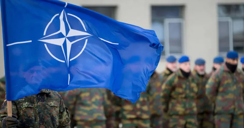 Polşalı nazirdən NATO ilə bağlı şok açıqlama