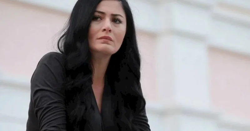 “Aktrisa olmasaydım, məhkəmə tibbi eksperti olardım”