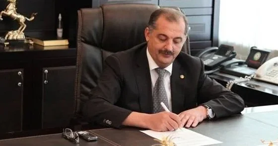Vilyam Hacıyevin hərracda satılan maşınlarını oğlu alıbmış
