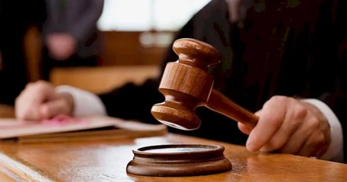 Hakimin rüşvətə görə həbs edilən qardaşı azadlığa çıxdı