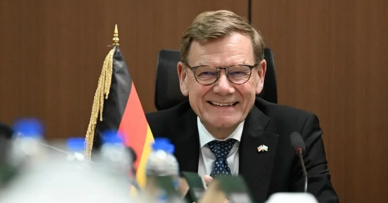 Berlin NATO da müdafiə xərclərinin artırılmasında lider olmaq istəyir