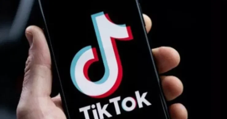 Canlı yayımda söyüş söyən daha bir tiktoker SAXLANILDI