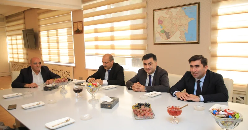 Gəncədə şəhid övladlarına məktəb ləvazimatları təqdim olunub FOTO