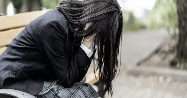 Bu ölkədə yeniyetmələrin intiharı rekord həddə çatdı