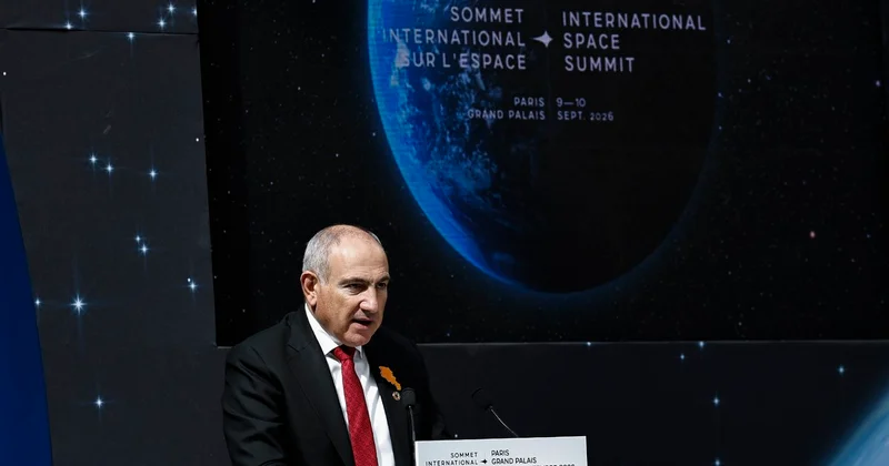 Ermənistan orbitə ən azı üç peyk buraxacaq Paşinyan