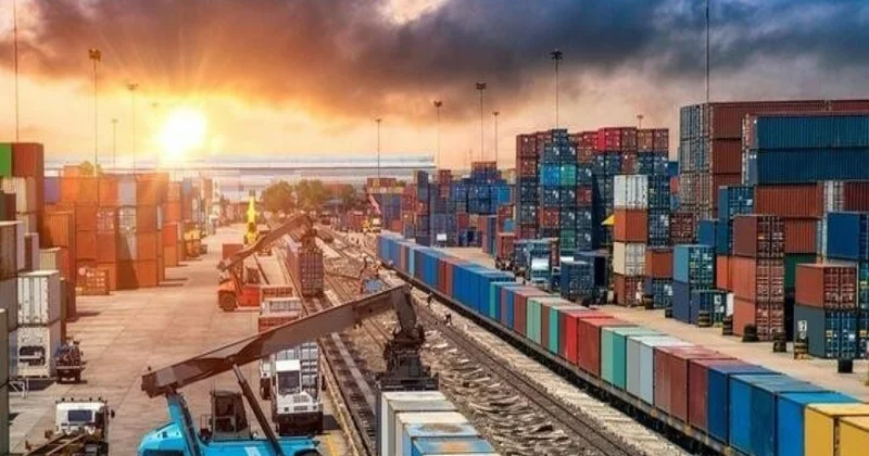 Xarici ticarətdə 10 milyard dollarlıq fərq yarandı