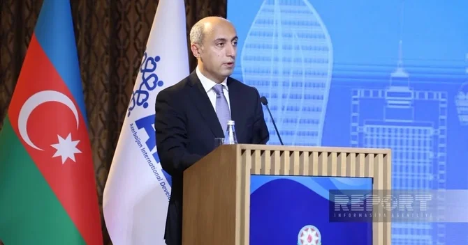 Emin Əmrullayev beynəlxalq əməkdaşlıqda təhsilin rolundan danışıb