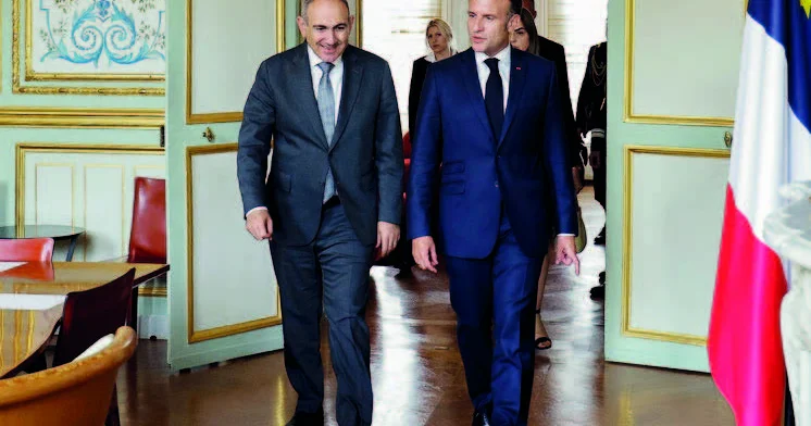 Paris görüşü və Moskva gözləntisi