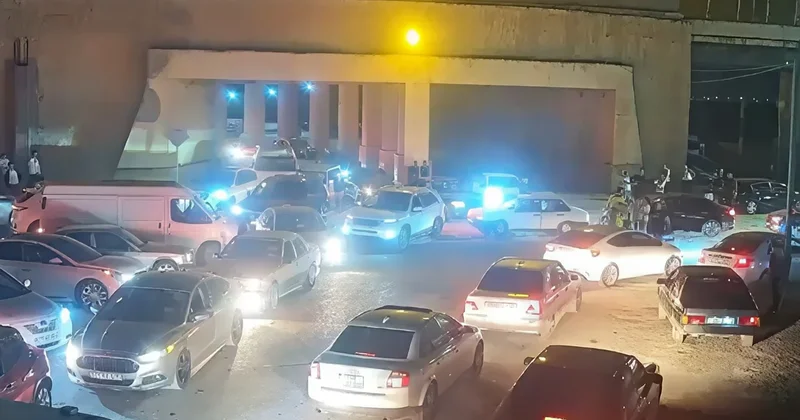 Paytaxtda sürücülərin NƏZƏRİNƏ! Yol bağlandı, sıxlıq yarandı