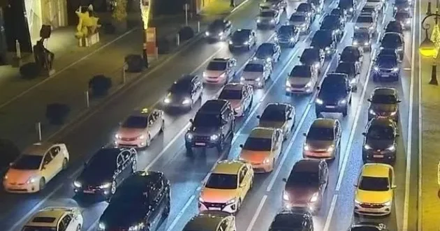 Təmir səbəbindən bu yolda sıxlıq yarandı