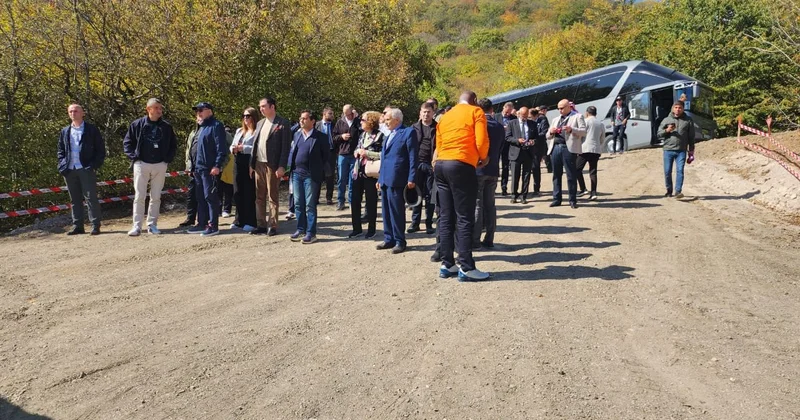 Началась поездка участников международной конференции в Агдере (ФОТО)