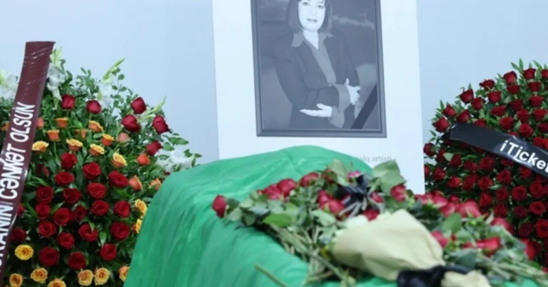 Təzə Pir məscidində Xalq artisti Əminə Yusifqızı ilə vida mərasimi keçirilir FOTO