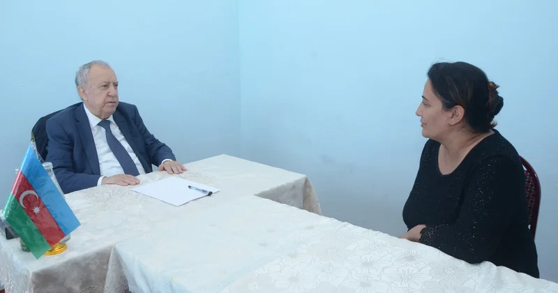 Malik İsaqov vətəndaşların müraciətlərini dinlədi FOTOLAR