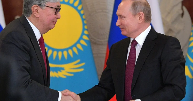 Putin Tokayevlə görüşdü