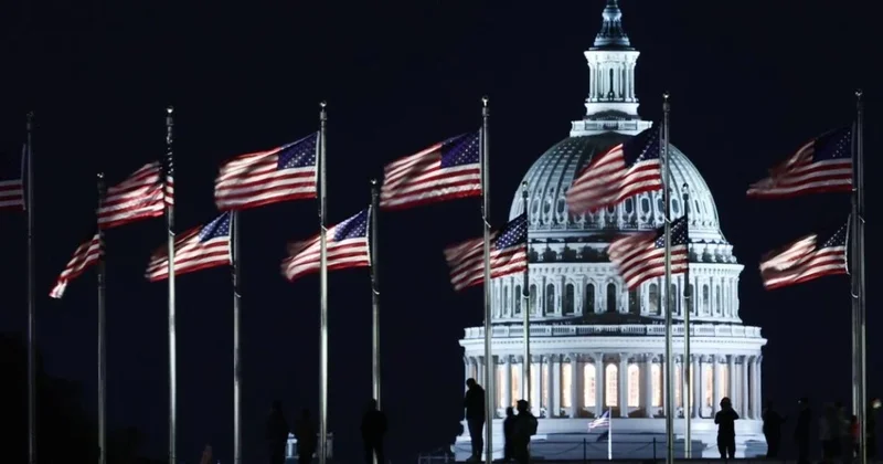 Сенат США выделил 925 млрд на оборону