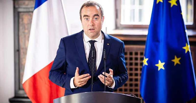 Лекорню вновь назначен премьером Франции