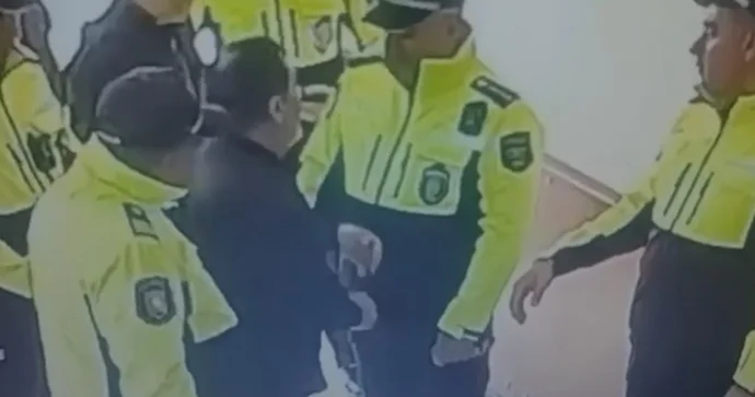 Şəhid atası yol polisi paltarımı cırdı dedi, DİN real görüntüləri yaydı VİDEO