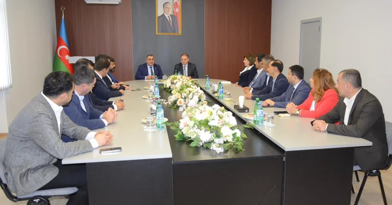 ® Cavid Əbdul Qədirov “Caspian Energy Club”ın üzvləri ilə görüşüb