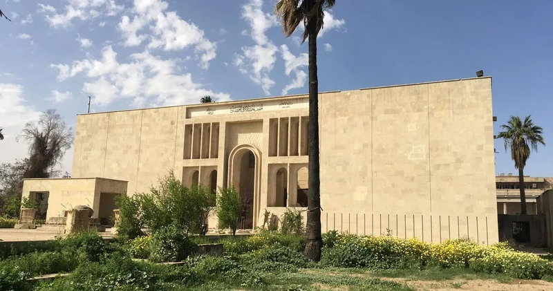 Mədəni faciə Mosul Muzeyinin dağıdılması
