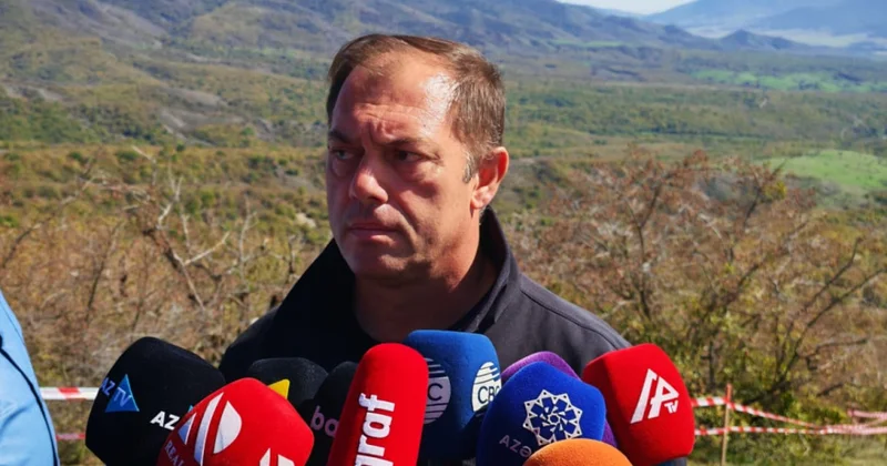 Birləşmiş Krallığın Xarici İşlər Ofisinin sabiq naziri Ağdərədən dünyaya səsləndi: Bu cür hadisələr heç vaxt baş verməli deyil
