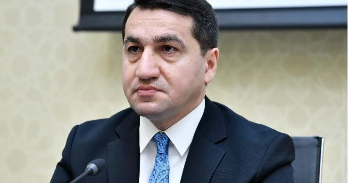 Hikmət Hacıyev: “Prezidentin 10 gün ərzində üç sammitdə iştirakı Azərbaycanın çoxşaxəli xarici siyasət nümunəsidir“