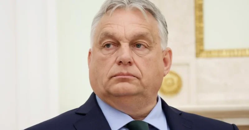 Орбан заявил, что украинцы в телефонах у венгров