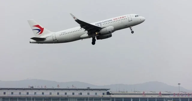 ABŞ Çin hava yollarının Rusiya üzərindən uçuşlarını qadağan etmək istəyir