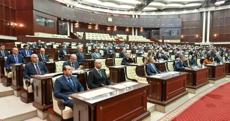 MM yubiley medalının təsis edilməsini təsdiqləyib