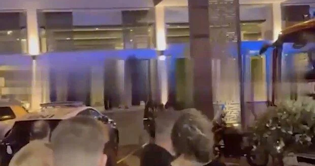 Турист прыгнул с балкона при попытке спастись от пожара и не выжил