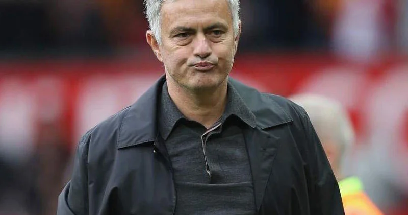 Ulduz futbolçu Mourinyonu ifşa etdi: “Hər gecə eyni...” FOTO