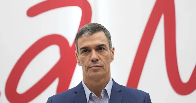 İspaniyada baş nazirin məlumatlarını yayan hakerlər saxlanıldı