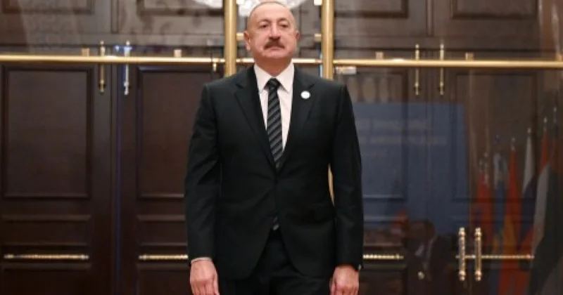 Prezident məhdud tərkibdə iclasda iştirak edir FOTOLAR (YENİLƏNİB)
