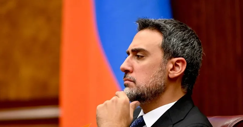 Vardevanyan: Ermənistan Konstitusiya Məhkəməsi hökumət proqramının hüquqi əhəmiyyətini kiçildib
