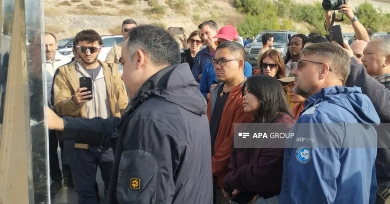 Beynəlxalq səyyahlar Horadiz Ağbənd avtomobil yolunda görülmüş işlərlə tanış olublar FOTO