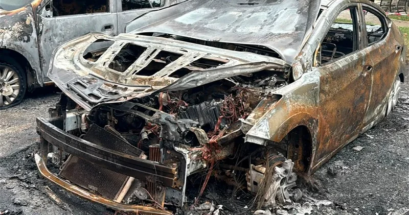МЧС раскрыло подробности пожара с автомобилями в Масазыре ОБНОВЛЕНО ВИДЕО