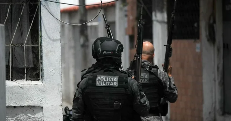 В Бразилии спецназ ликвидировал мужчину, захватившего 13 детей в заложники