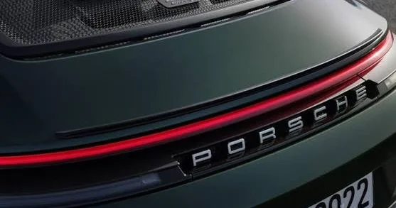 “Porsche”nin satışları 16 faiz düşdü