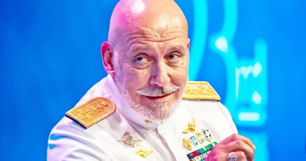 Admiral Draqone Kalininqradın blokadasını təkzib edir...