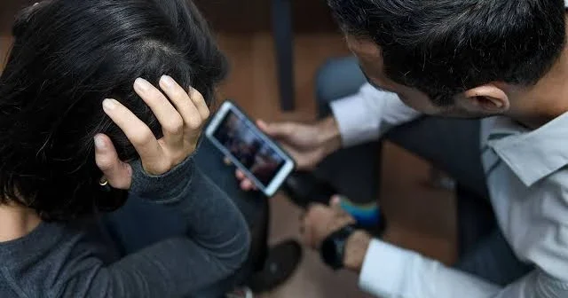 В Баку задержан мужчина за шантаж женщины интимными видеозаписями