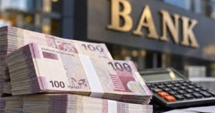 BANKLARIN KREDİT GƏLİRLƏRİ ARTIR... Bəs faizlər niyə yüksək qalır?