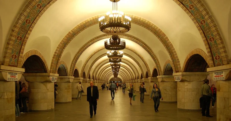 Kiyev metrosunun fəaliyyəti dayandırılıb