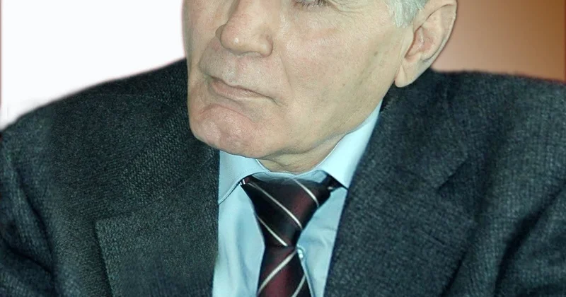 Tanınmış şair, tərcüməçi Ayaz Vəfalı vəfat edib