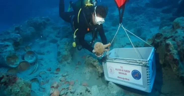 2100 il əvvəl batan gəmidə araşdırma Türkiyədə dənizin dibindən nələr tapıldı?
