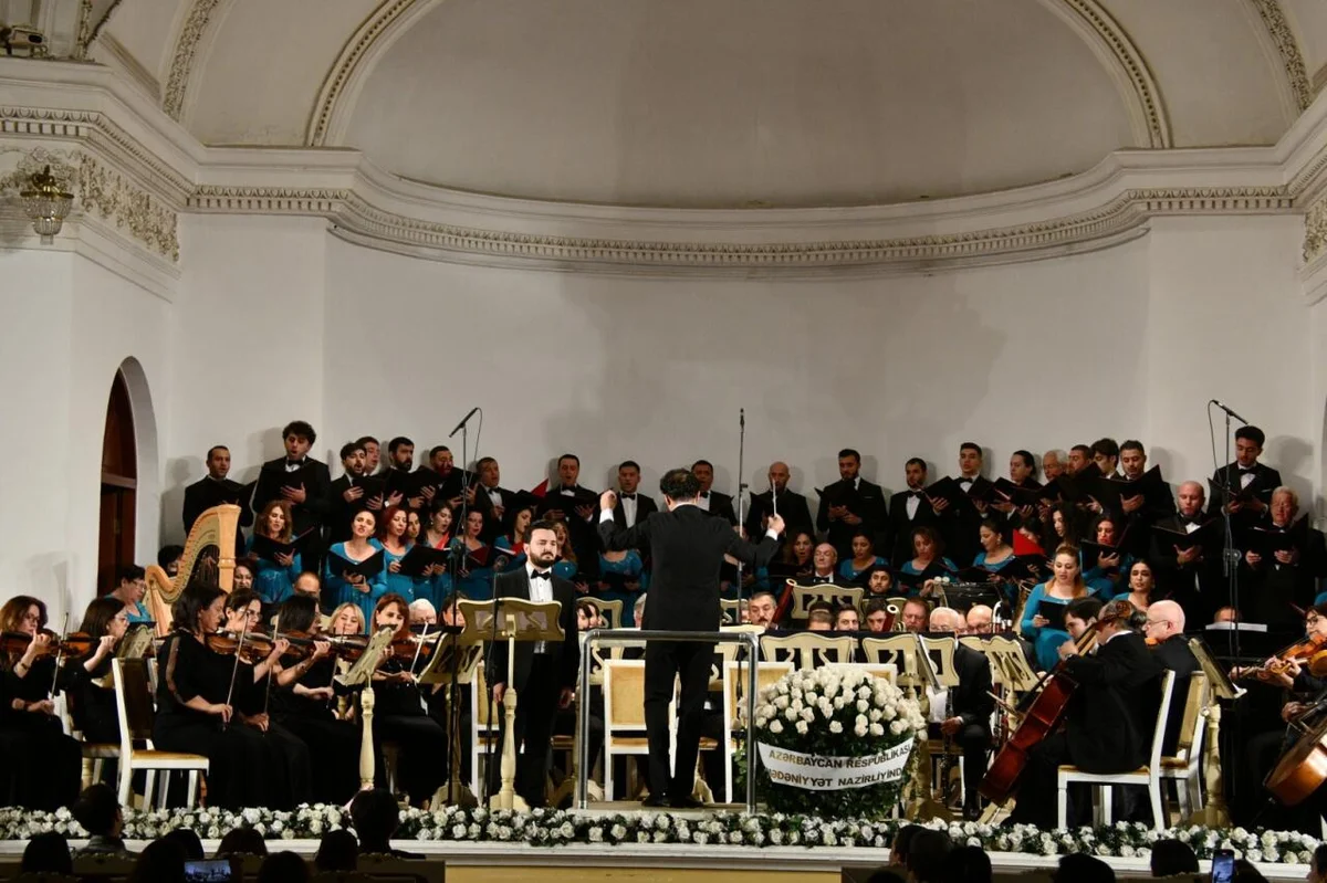 Filarmoniyasının səhnəsində 8 noyabr Zəfər gününə həsr olunmuş konsert keçirilib FOTO