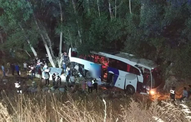 Türkiyədə avtobus aşdı: Ölənlər və yaralananlar var