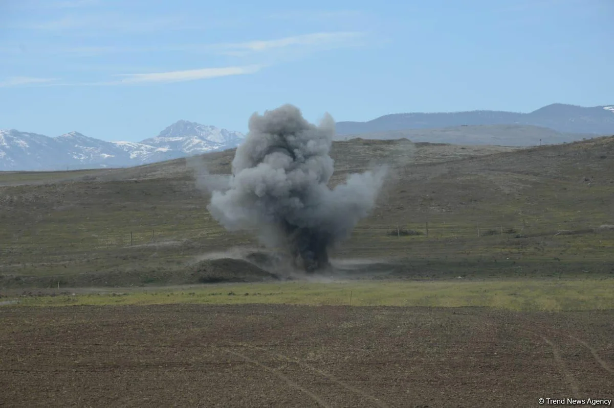 Военнослужащий азербайджанской армии подорвался на мине