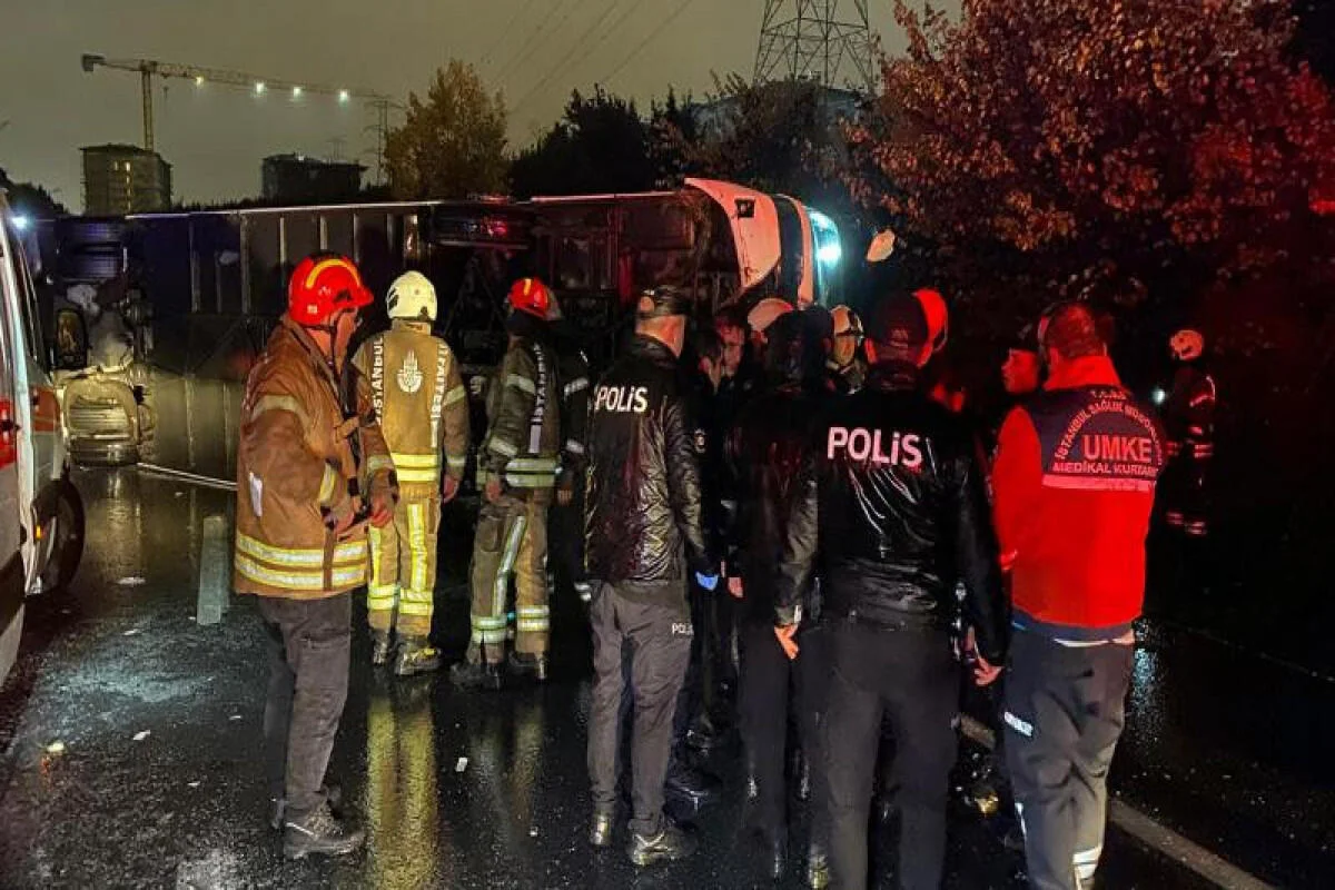 Türkiyədə sərnişin avtobusu ağır qəza törətdi: ölən və yaralananlar var FOTO