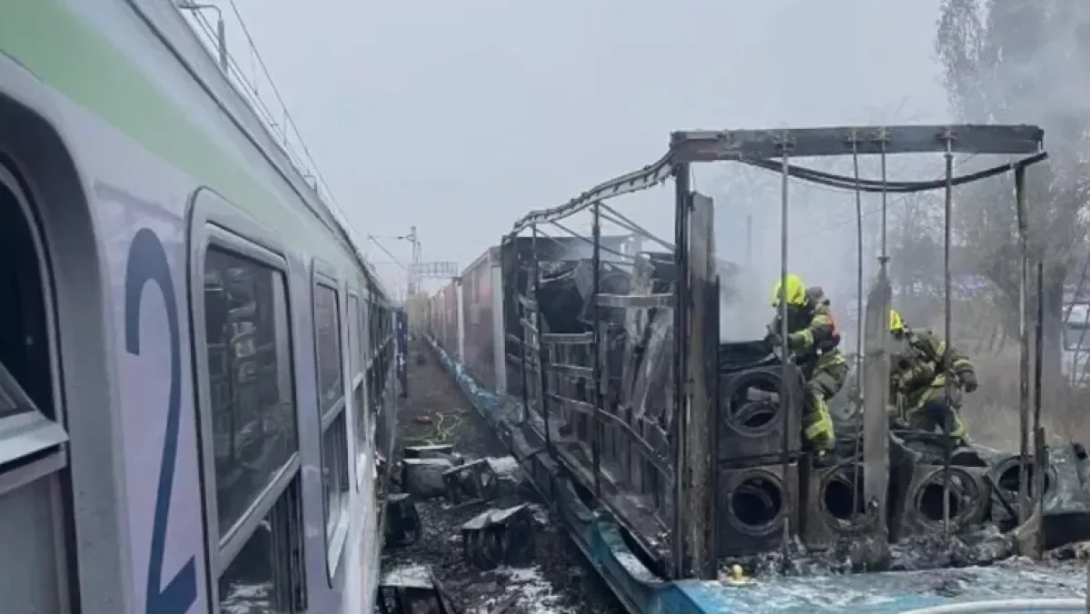 На западе Польше загорелись два поезда